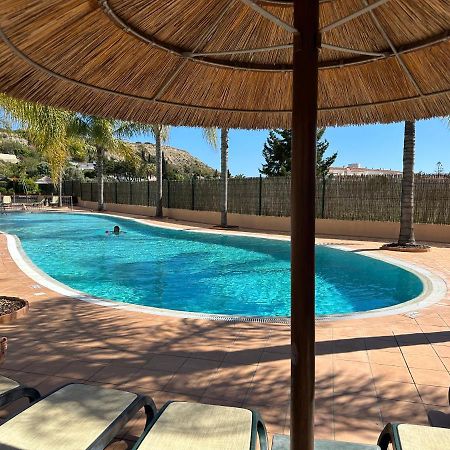 Baia Da Luz Luz Beach 1 Bedroom Apartment Bagian luar foto