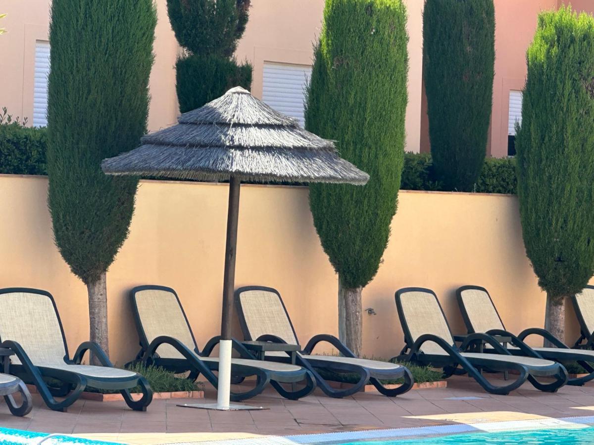 Baia Da Luz Luz Beach 1 Bedroom Apartment Bagian luar foto