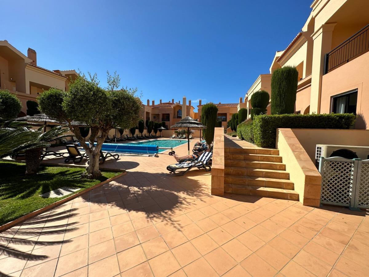 Baia Da Luz Luz Beach 1 Bedroom Apartment Bagian luar foto