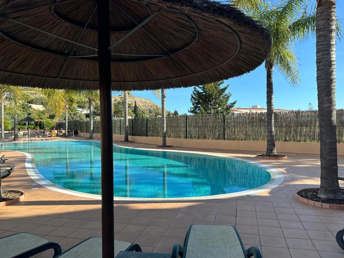 Baia Da Luz Luz Beach 1 Bedroom Apartment Bagian luar foto