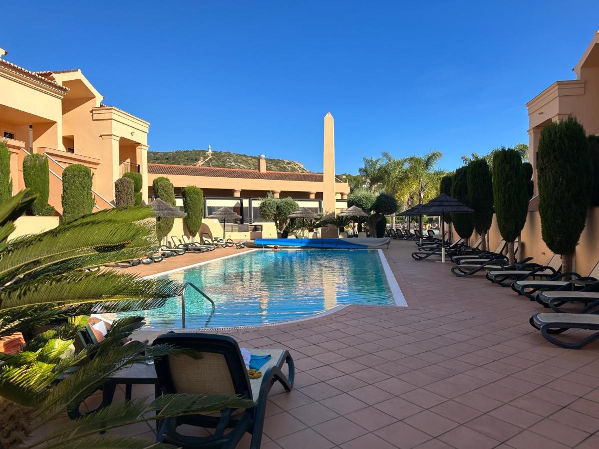 Baia Da Luz Luz Beach 1 Bedroom Apartment Bagian luar foto