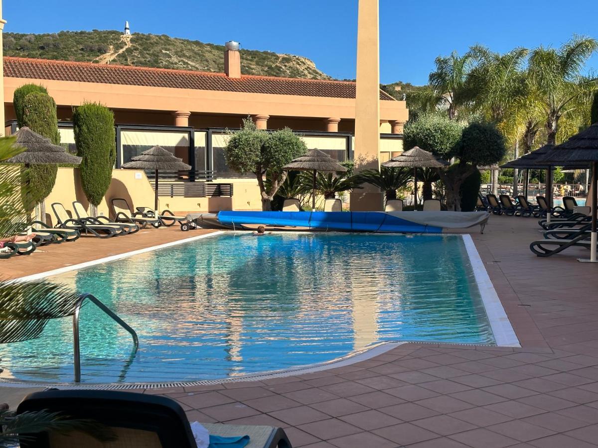 Baia Da Luz Luz Beach 1 Bedroom Apartment Bagian luar foto