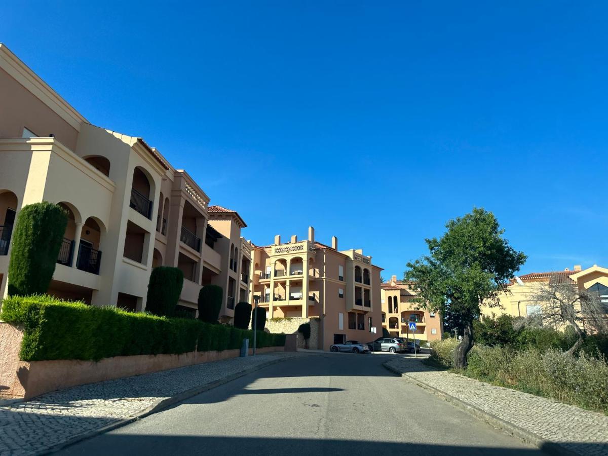 Baia Da Luz Luz Beach 1 Bedroom Apartment Bagian luar foto